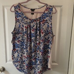 Ann Taylor Sleeveless Floral Pleat-Front Shell in Cream, Blue & Red